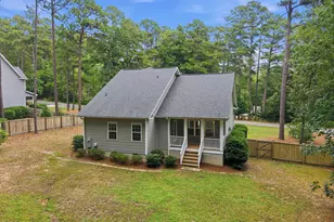 1810 E Indiana Ave, Southern Pines, NC 28387 - Photo 9