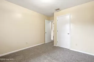 208 E Cameron Ct, Jacksonville, NC 28546 - Photo 25