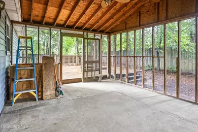 208 E Cameron Court, Jacksonville, NC 28546 - Photo 39