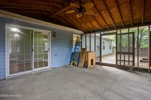 208 E Cameron Ct, Jacksonville, NC 28546 - Photo 37