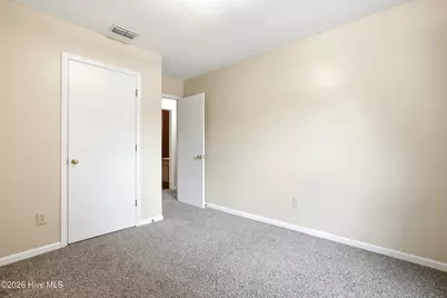 208 E Cameron Court, Jacksonville, NC 28546 - Photo 29