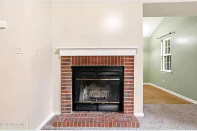 208 E Cameron Court, Jacksonville, NC 28546 - Photo 9