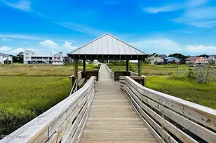 111 NE 20th St, Oak Island, NC 28465 - Photo 45
