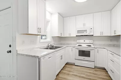 111 NE 20th Street, Oak Island, NC 28465 - Photo 11