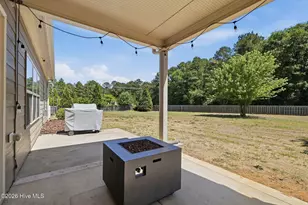 207 Brightleaf Dr, Whispering Pines, NC 28327 - Photo 37