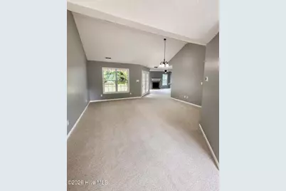 206 Rosewood Circle, Jacksonville, NC 28546 - Photo 5