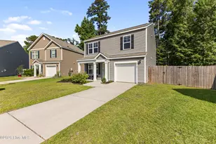 9363 Vineyard Grove Ln NE, Leland, NC 28451 - Photo 3