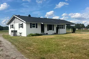 8857 Robbins Rd, Rocky Mount, NC 27803 - Photo 9