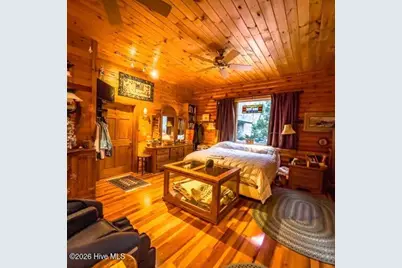 496 Holloway Road, Robbinsville, NC 28771 - Photo 13