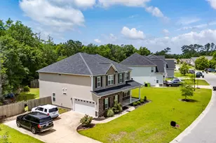 229 Legacy Ln, Newport, NC 28570 - Photo 3