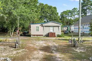728 Deer Dr SW, Supply, NC 28462 - Photo 3