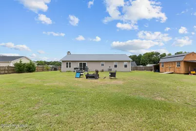309 Parkton Drive, Richlands, NC 28574 - Photo 25