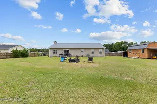 309 Parkton Dr, Richlands, NC 28574 - Photo 25
