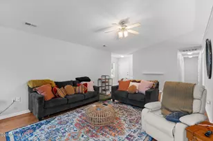 309 Parkton Dr, Richlands, NC 28574 - Photo 7