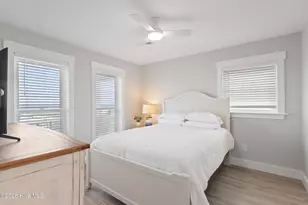 1031 Ocean Blvd W, Holden Beach, NC 28462 - Photo 23