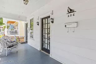 206 King St, New Bern, NC 28560 - Photo 3