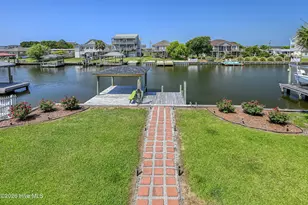 1041 1st St, Surf City, NC 28445 - Photo 29