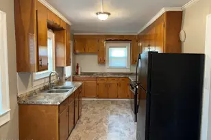 129 W 6th St, Washington, NC 27889 - Photo 3