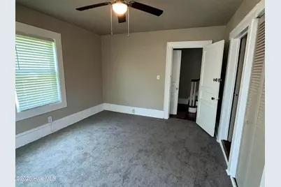 129 W 6th Street, Washington, NC 27889 - Photo 9