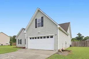135 Investment Ln, Jacksonville, NC 28540 - Photo 3