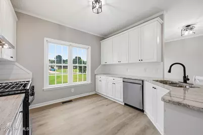 105 Circle Street, Washington, NC 27889 - Photo 9