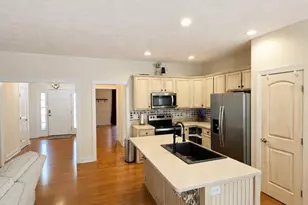 124 Lancashire Ln, West End, NC 27376 - Photo 7