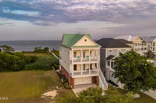 747 Cannonsgate Dr, Newport, NC 28570 - Photo 29