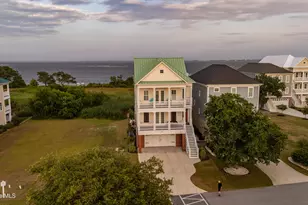 747 Cannonsgate Dr, Newport, NC 28570 - Photo 5