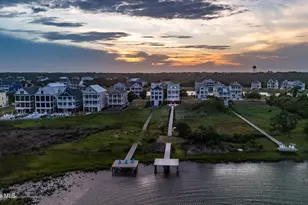 747 Cannonsgate Dr, Newport, NC 28570 - Photo 17