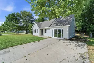 408 Cottonwood Ln, Havelock, NC 28532 - Photo 3