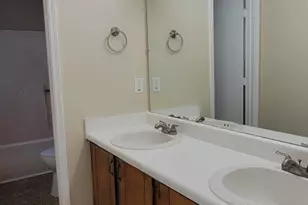 527 Raintree Cir, Jacksonville, NC 28540 - Photo 25