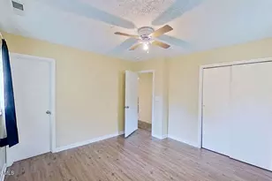 101 N Glen Ct, Jacksonville, NC 28540 - Photo 9