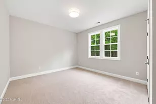 2010 Brighton Dr, New Bern, NC 28562 - Photo 5