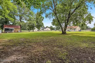 2975 US Hwy 117 Bypass S, Burgaw, NC 28425 - Photo 29