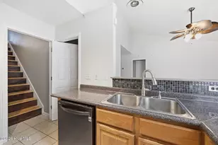512 Blackberry Ct, Hubert, NC 28539 - Photo 9