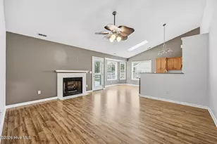512 Blackberry Ct, Hubert, NC 28539 - Photo 5
