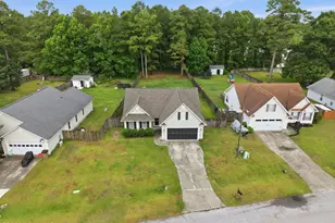 512 Blackberry Ct, Hubert, NC 28539 - Photo 3