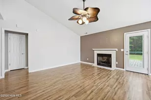 512 Blackberry Ct, Hubert, NC 28539 - Photo 7