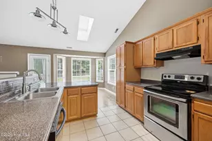 512 Blackberry Ct, Hubert, NC 28539 - Photo 15