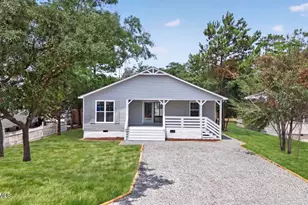 137 NE 31st St, Oak Island, NC 28465 - Photo 1