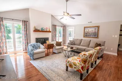 903 Plantation Drive, New Bern, NC 28562 - Photo 3