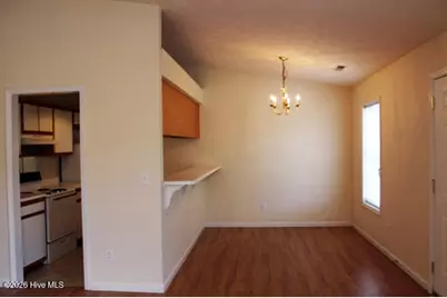 717 Varsity Drive, Wilmington, NC 28403 - Photo 5