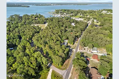000 Holly Drive, Sneads Ferry, NC 28460 - Photo 17
