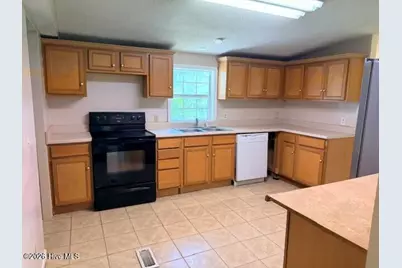 250 Bream Street, Holly Ridge, NC 28445 - Photo 9