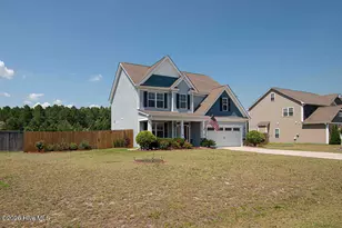 158 Peytons Ridge Dr, Hubert, NC 28539 - Photo 3