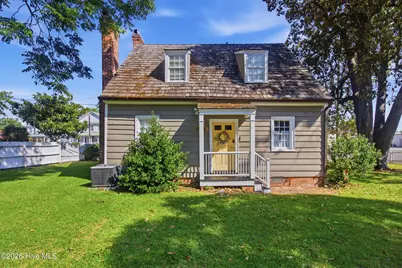 403 Queen Street, New Bern, NC 28560 - Photo 1