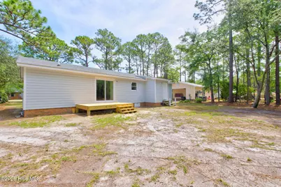 225 E 11th Street, Southport, NC 28461 - Photo 33