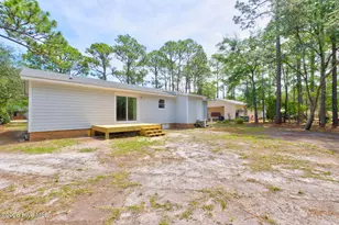 225 E 11th St, Southport, NC 28461 - Photo 33