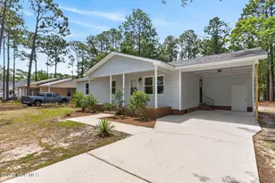 225 E 11th St, Southport, NC 28461 - Photo 3