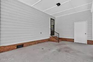 225 E 11th St, Southport, NC 28461 - Photo 31